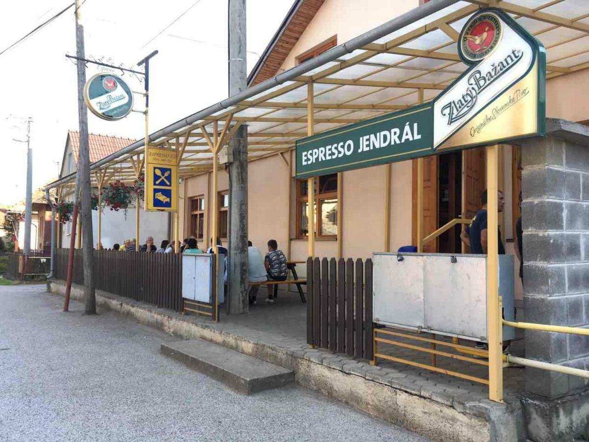 Penzion Jendral Hrabušice Extérieur photo